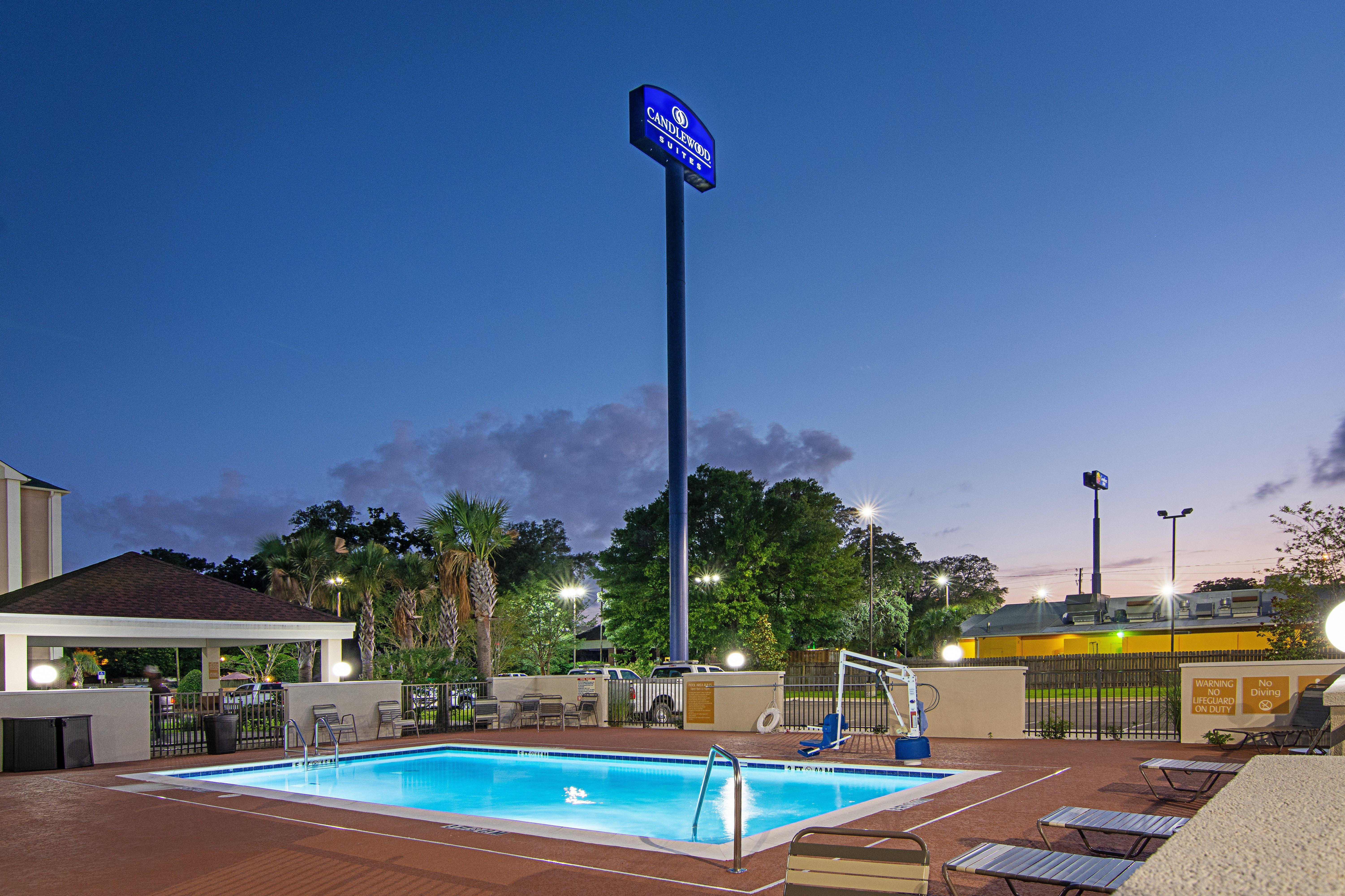 Candlewood Suites - Pensacola - University Area By Ihg Kültér fotó
